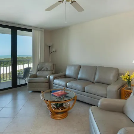 South Seas Tower 1-702 Apartment